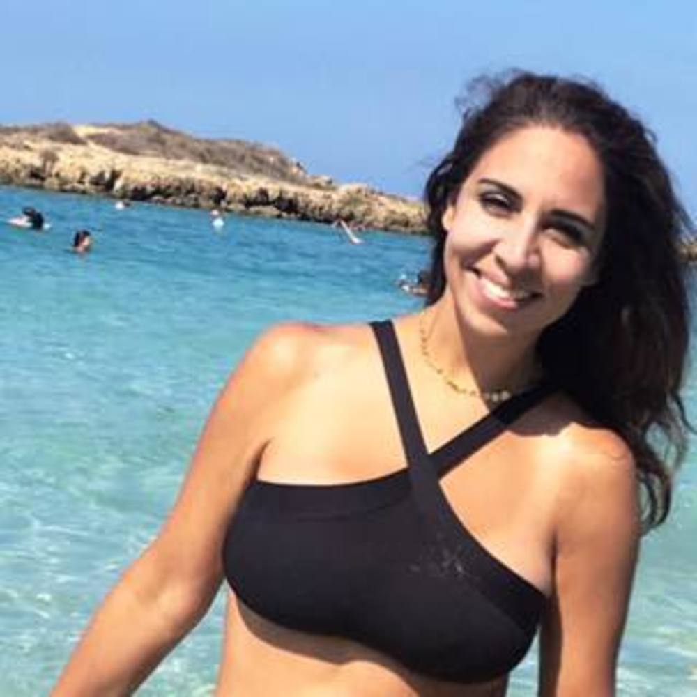 Meet your Posher, Layal